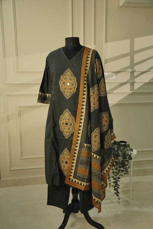 Dark Green Pure Cotton Salwar Suit with Mull Cotton Printed Dupatta | 3-Piece Set